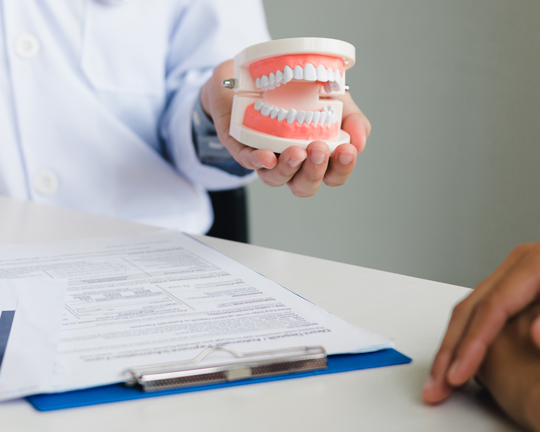 地域の笑顔と健康を、お口から支える。